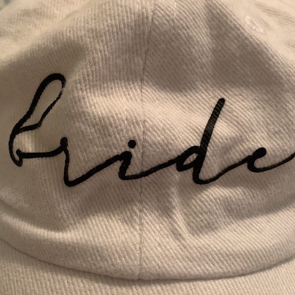 Bride (cursive) hat - Picture 3 of 5